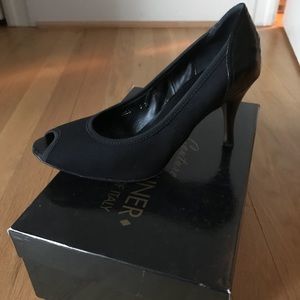 Donald J Pliner high heel